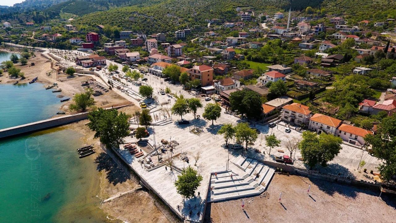 Casadolcecasa Hotel Shkoder Exterior photo
